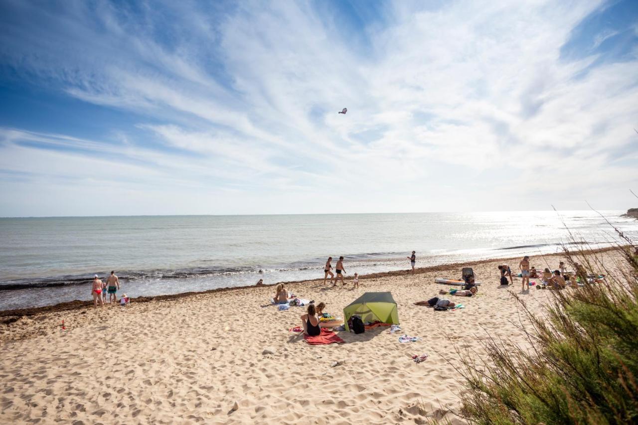 Huttopia Cote Sauvage - Ile De Re Hotel Sainte-Marie-de-Ré Екстериор снимка